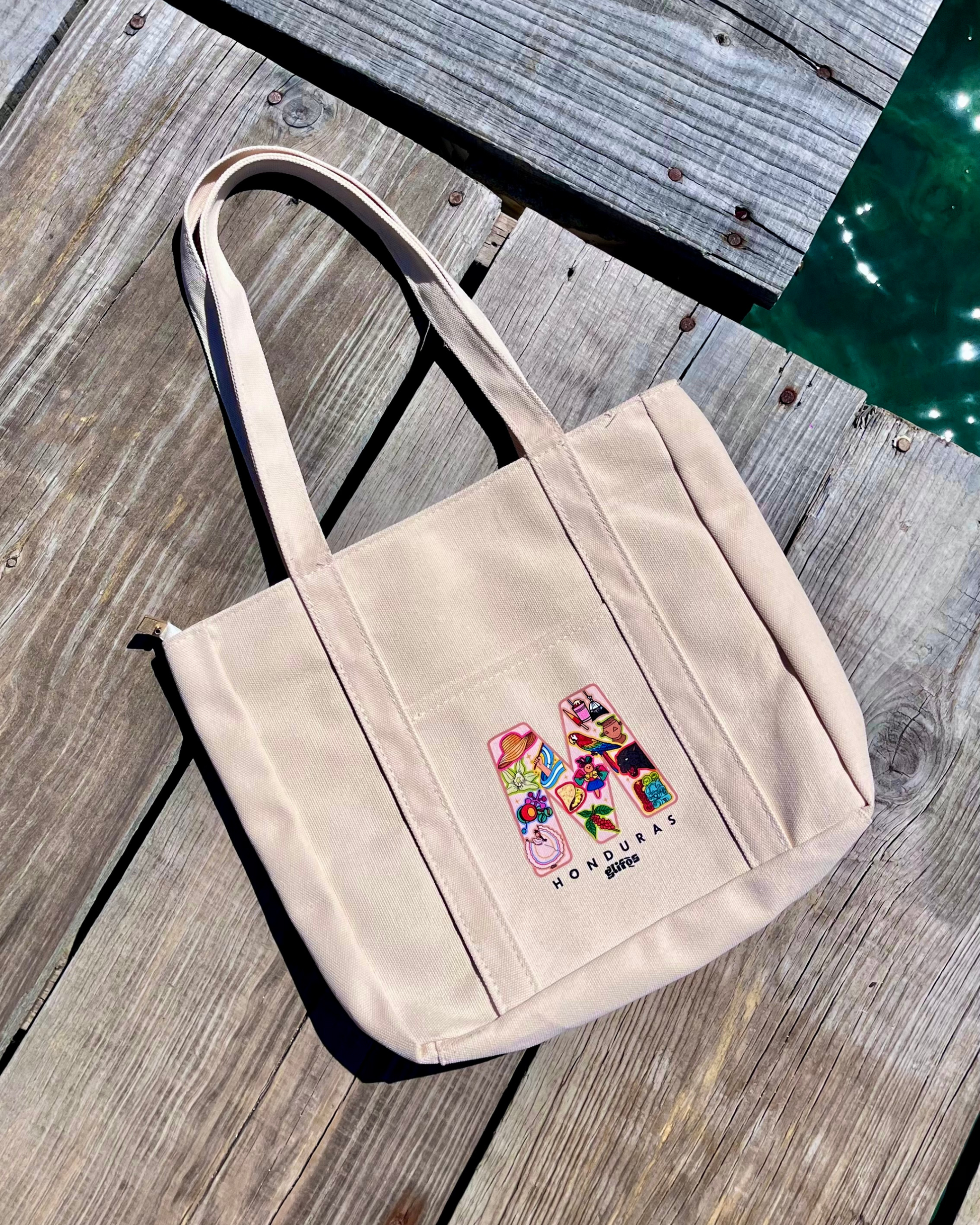 Bolso con inicial